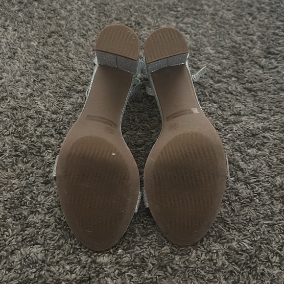 Dreampairs Sparkly Silver Heels - Picture 4 of 4